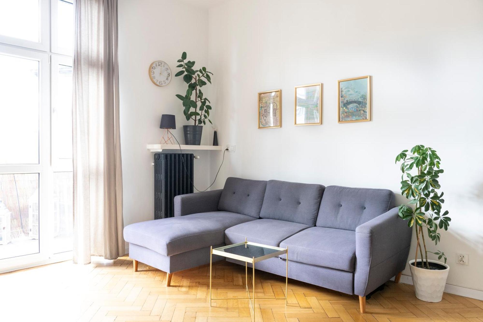 Apartment - Balcony, Workspace, Tram Stop - By Rentujemy Krakau