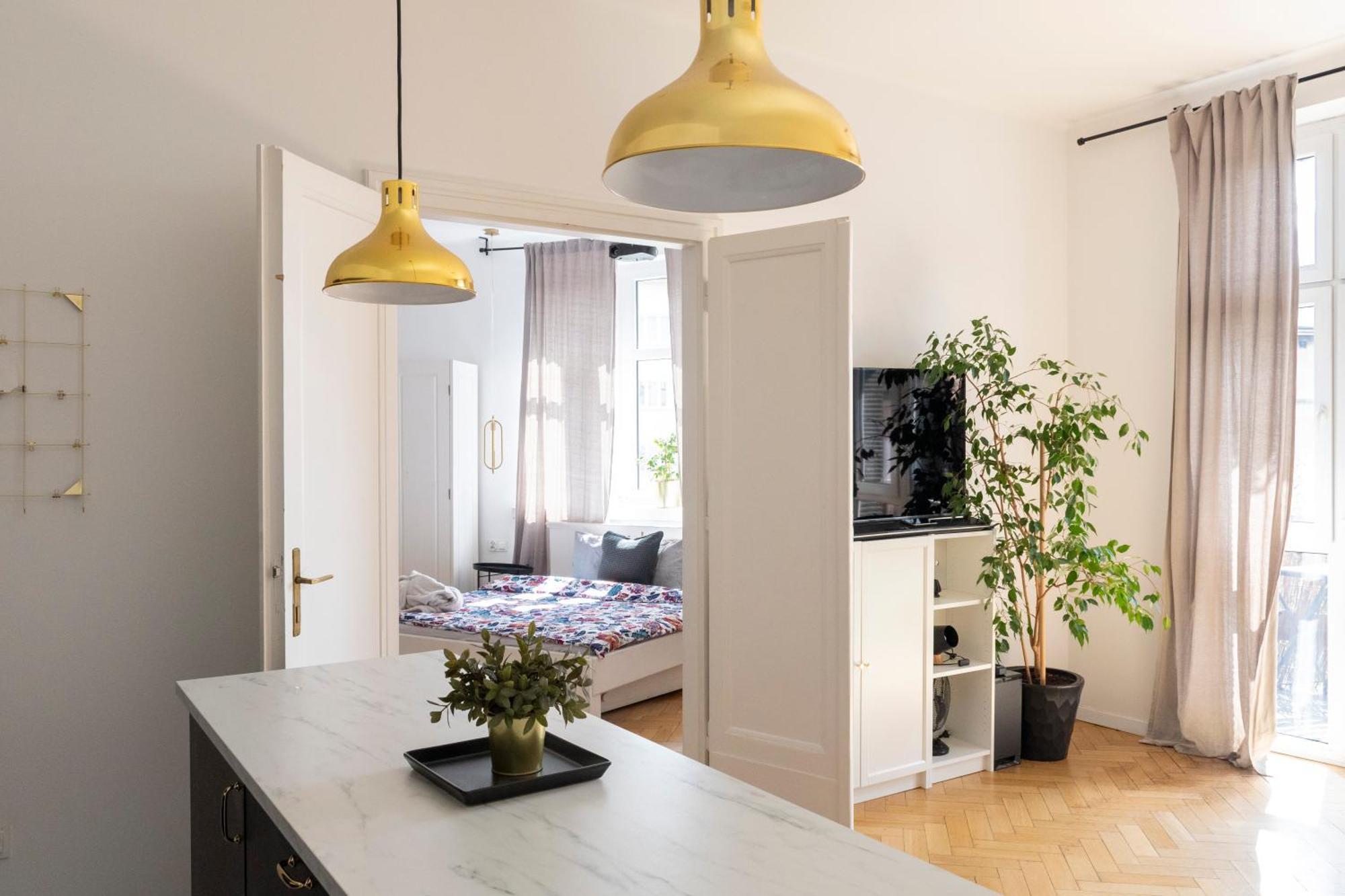 - Balcony, Workspace, Tram Stop - By Rentujemy * Krakau